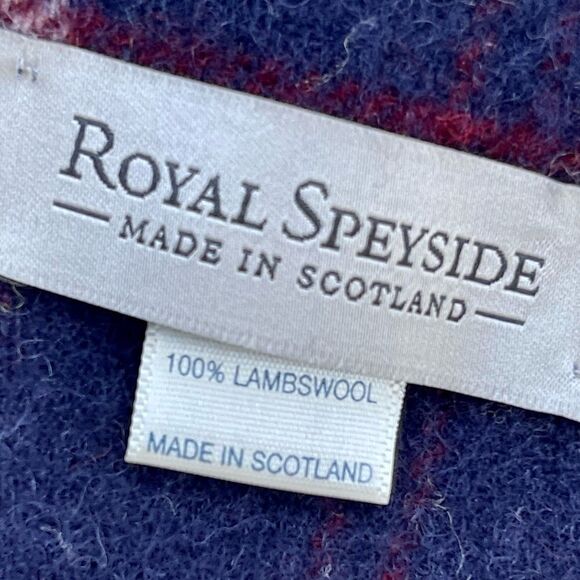 Royal Spayside 100% Lambswool Scarf. Made in Scotland. Tan/blue. - Picture 3 of 5